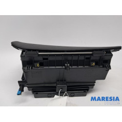 Alfa Romeo - Mito - Glovebox