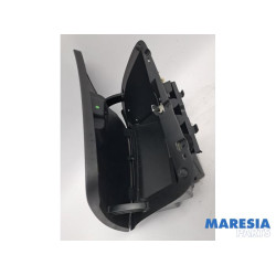 Alfa Romeo - Mito - Glovebox