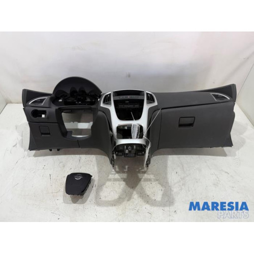 Opel - Astra - Airbag set + dashboard