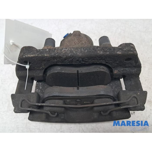 Renault - Megane - Bremszange links vorne