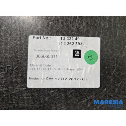 Opel - Astra - Kofferbak Mat