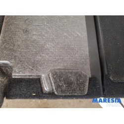 Opel - Astra - Kofferbak Mat
