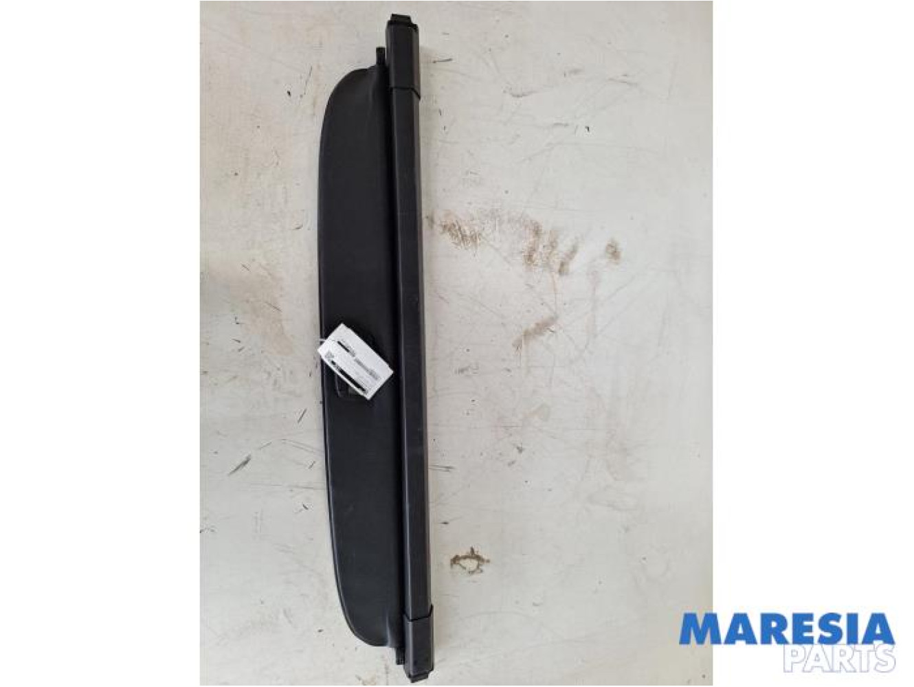 Opel - Astra - Luggage compartment cover