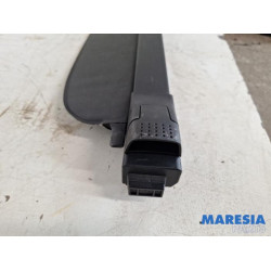 Opel - Astra - Luggage compartment cover