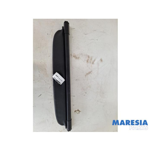 Opel - Astra - Luggage compartment cover