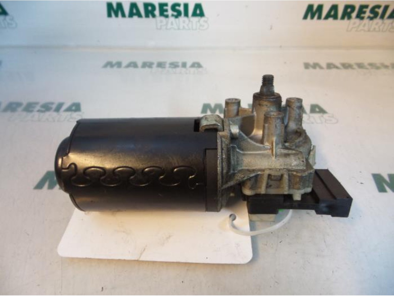 Fiat - Doblo - Front wiper motor