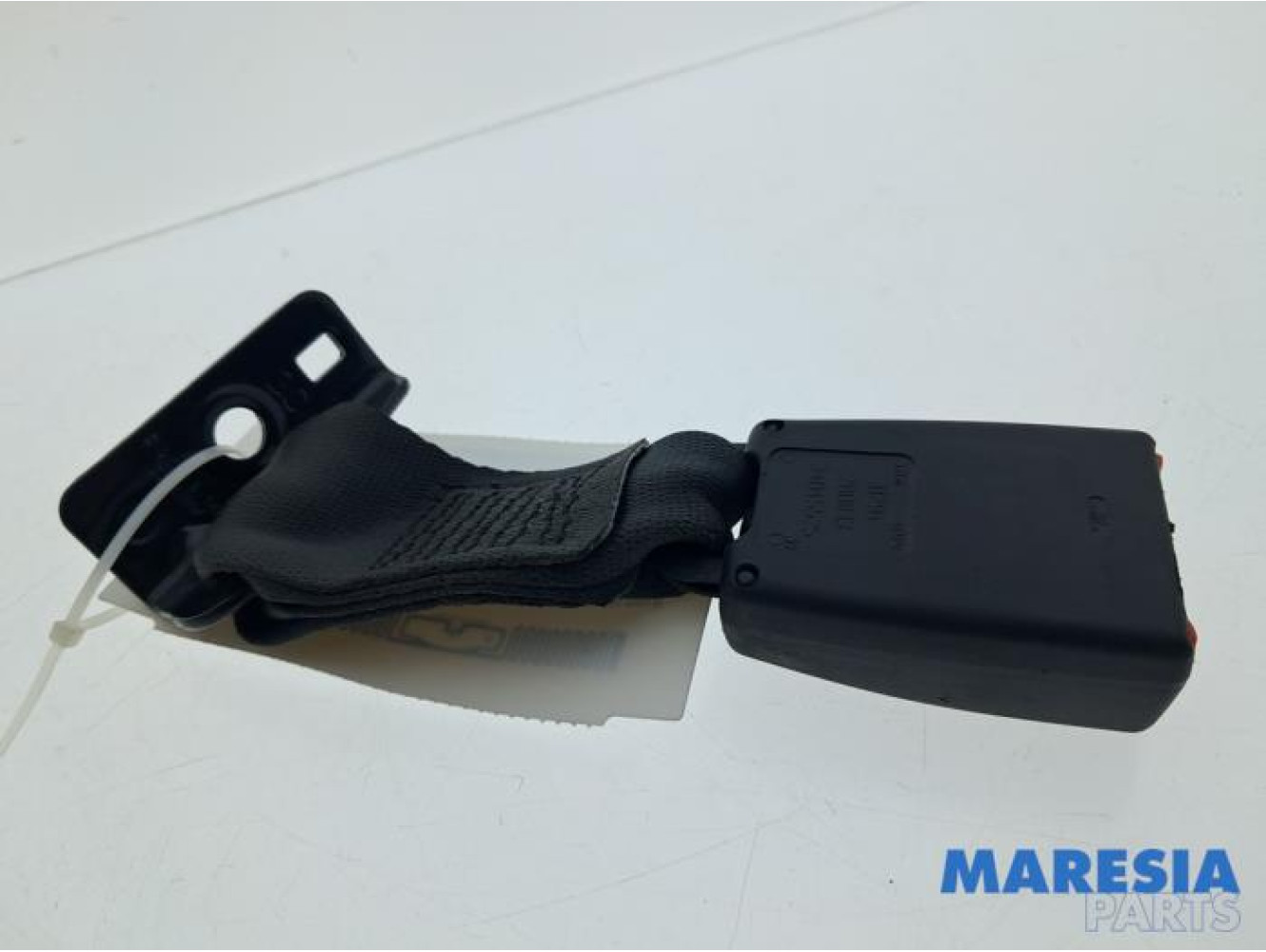 Fiat - 500 - Rear seatbelt buckle, left