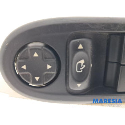 Peugeot - 508 - Multi-functional window switch