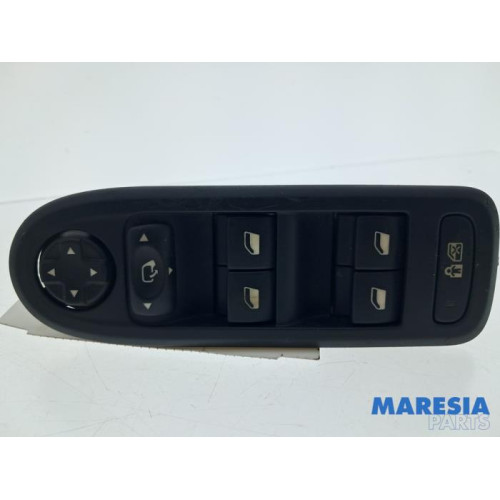 Peugeot - 508 - Multi-functional window switch