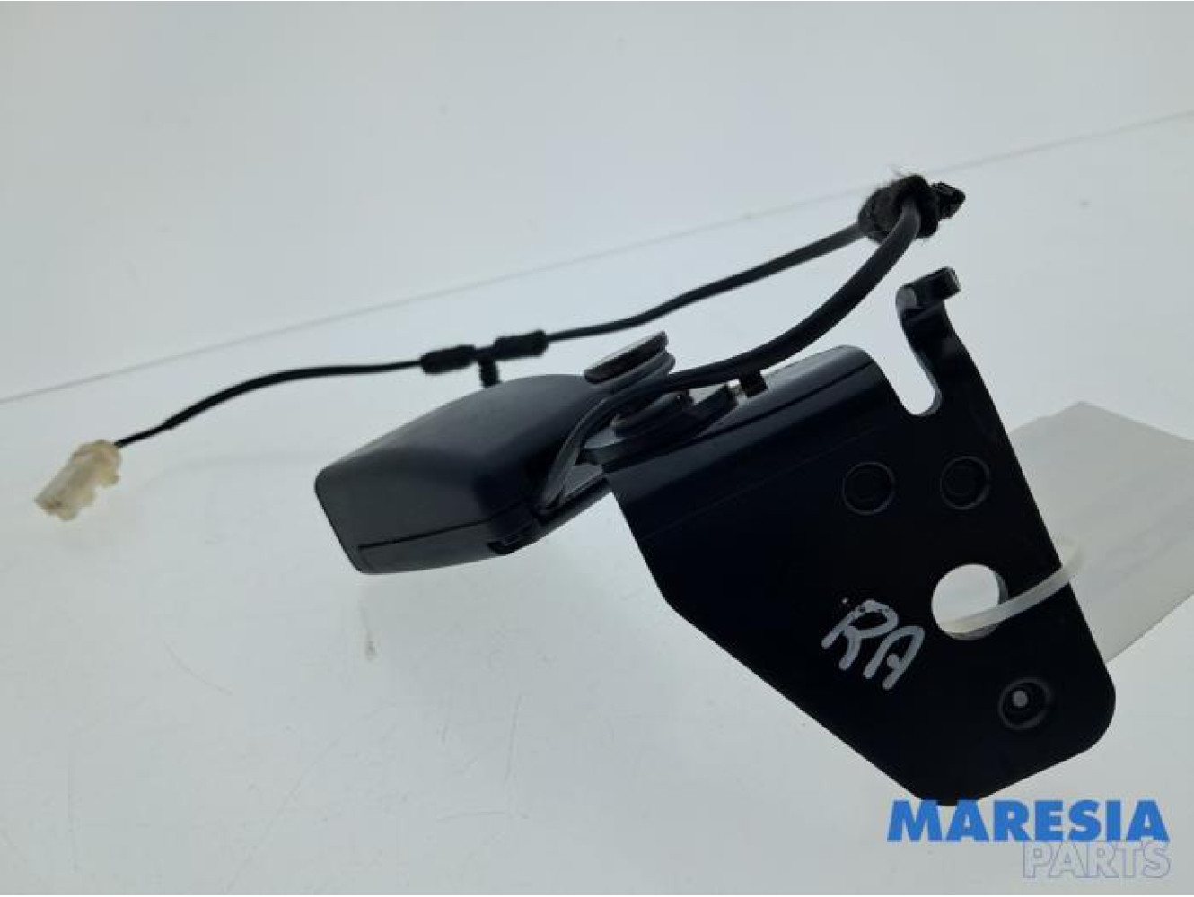 Peugeot - 508 - Rear seatbelt buckle, right