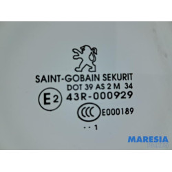 Peugeot - 508 - Rear door window 4-door door, rear right