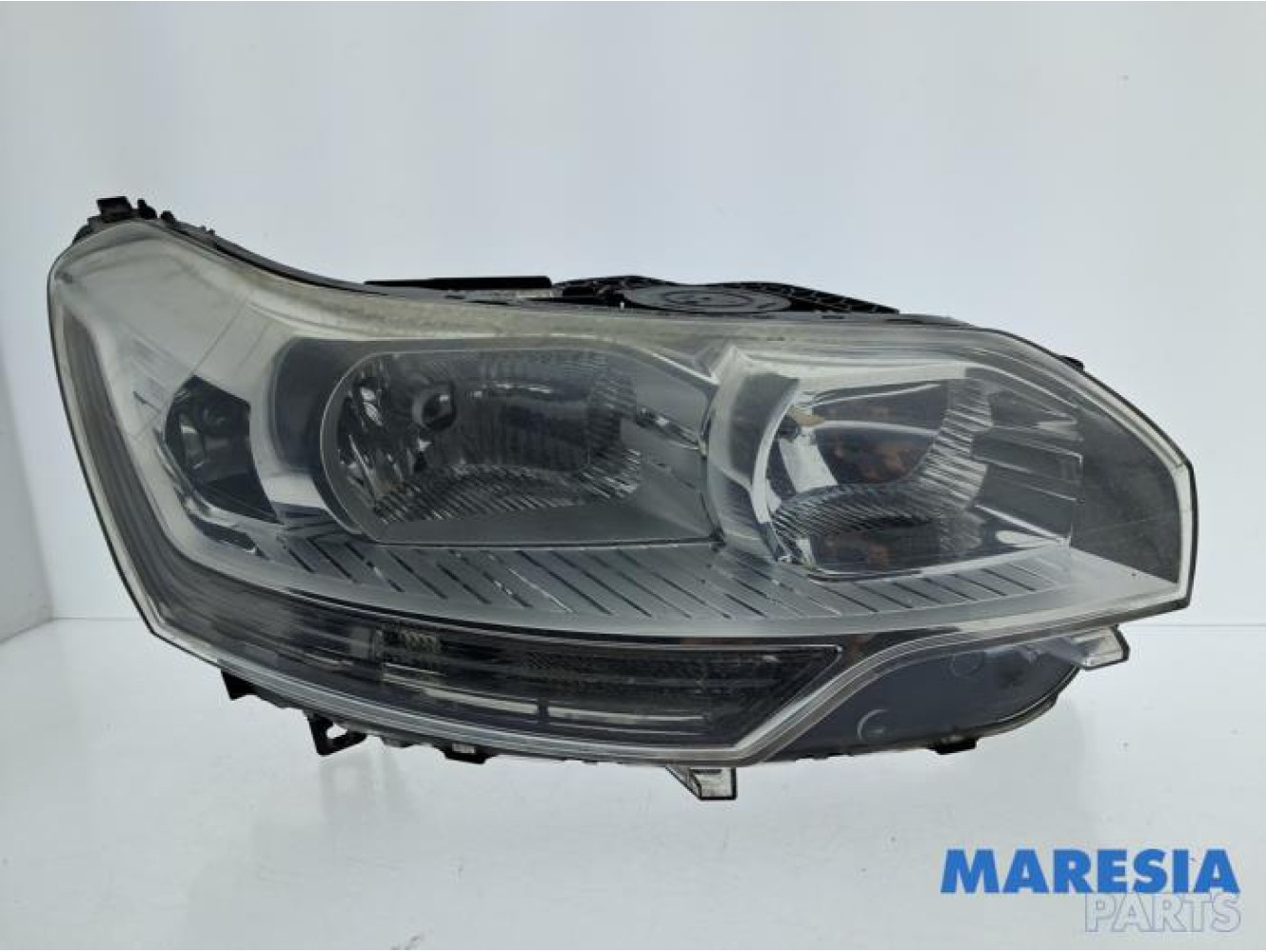 Citroen - C5 - Headlight, right