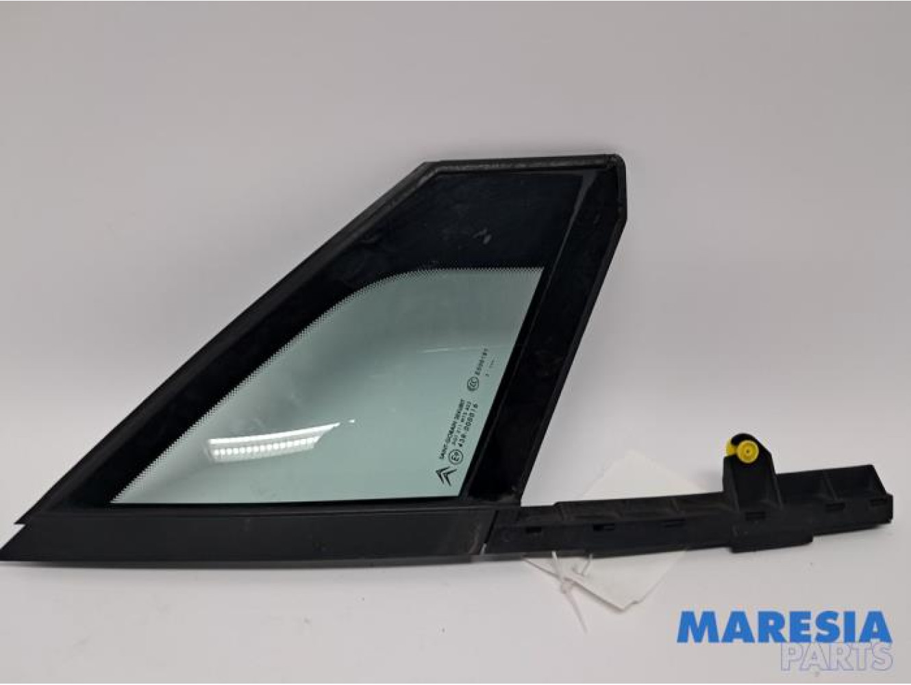Citroen - C5 - Vitre triangulaire avant droite