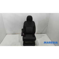 Opel - Vivaro - Seat, left