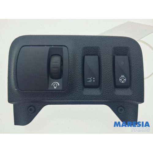 Renault - Talisman - Switch