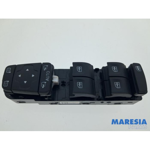 Renault - Talisman - Multi-functional window switch