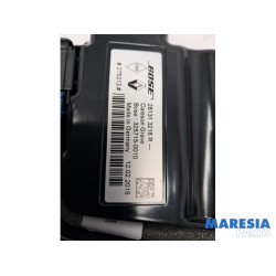 Renault - Megane - Subwoofer