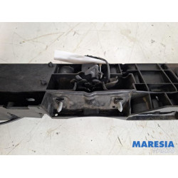 Renault - Captur - Lock plate