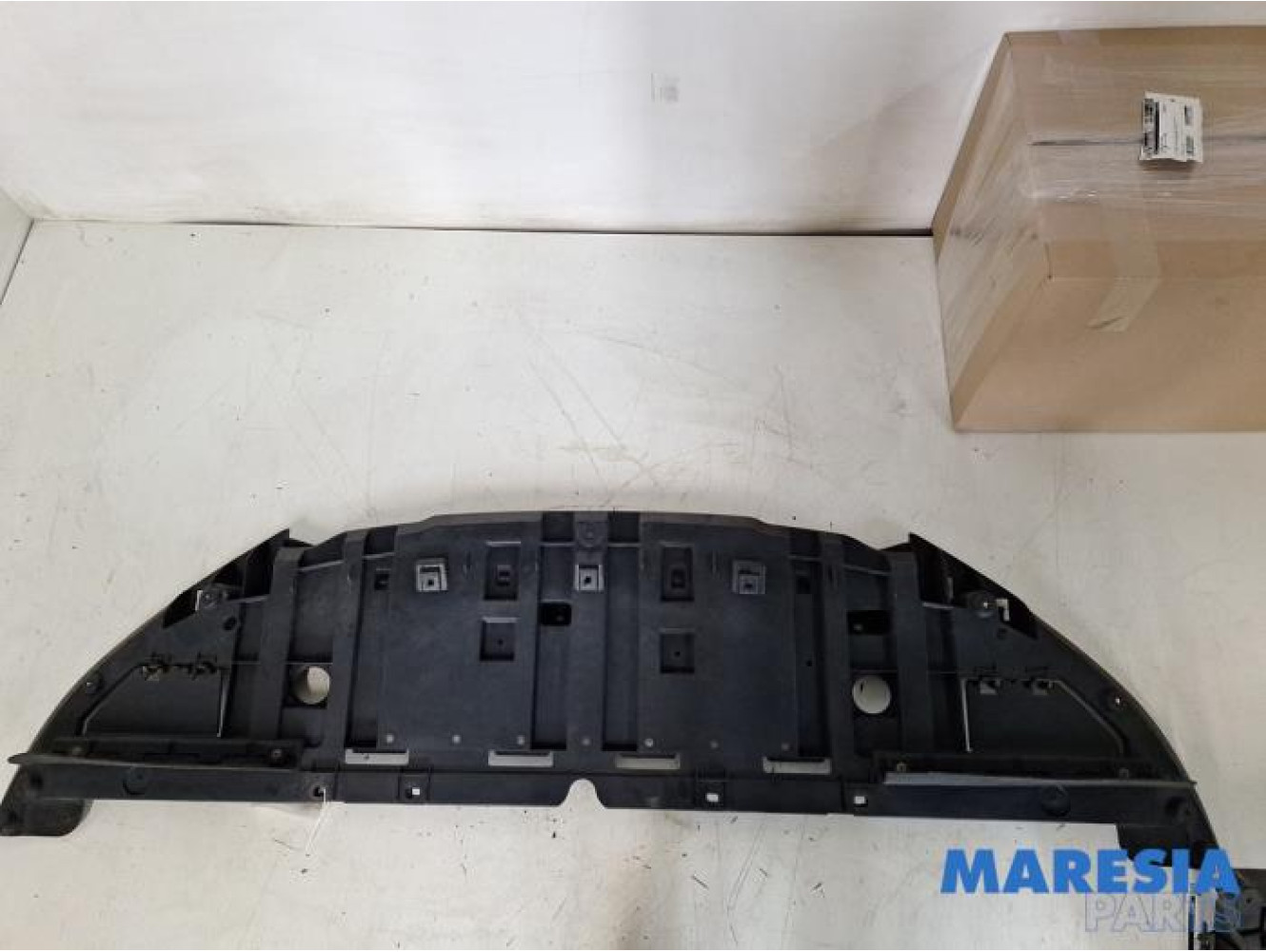 Renault - Captur - Plaque de protection sol