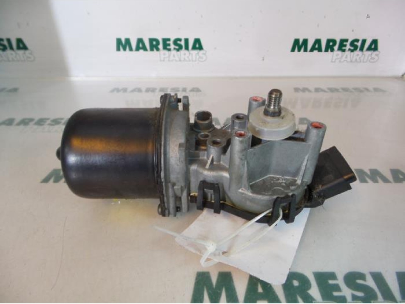Renault - Kangoo - Front wiper motor