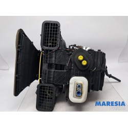 Opel - Vivaro - Heater housing