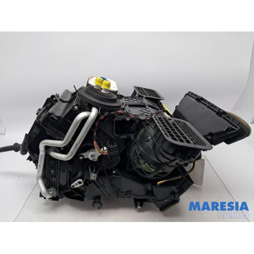 Opel - Vivaro - Heater housing