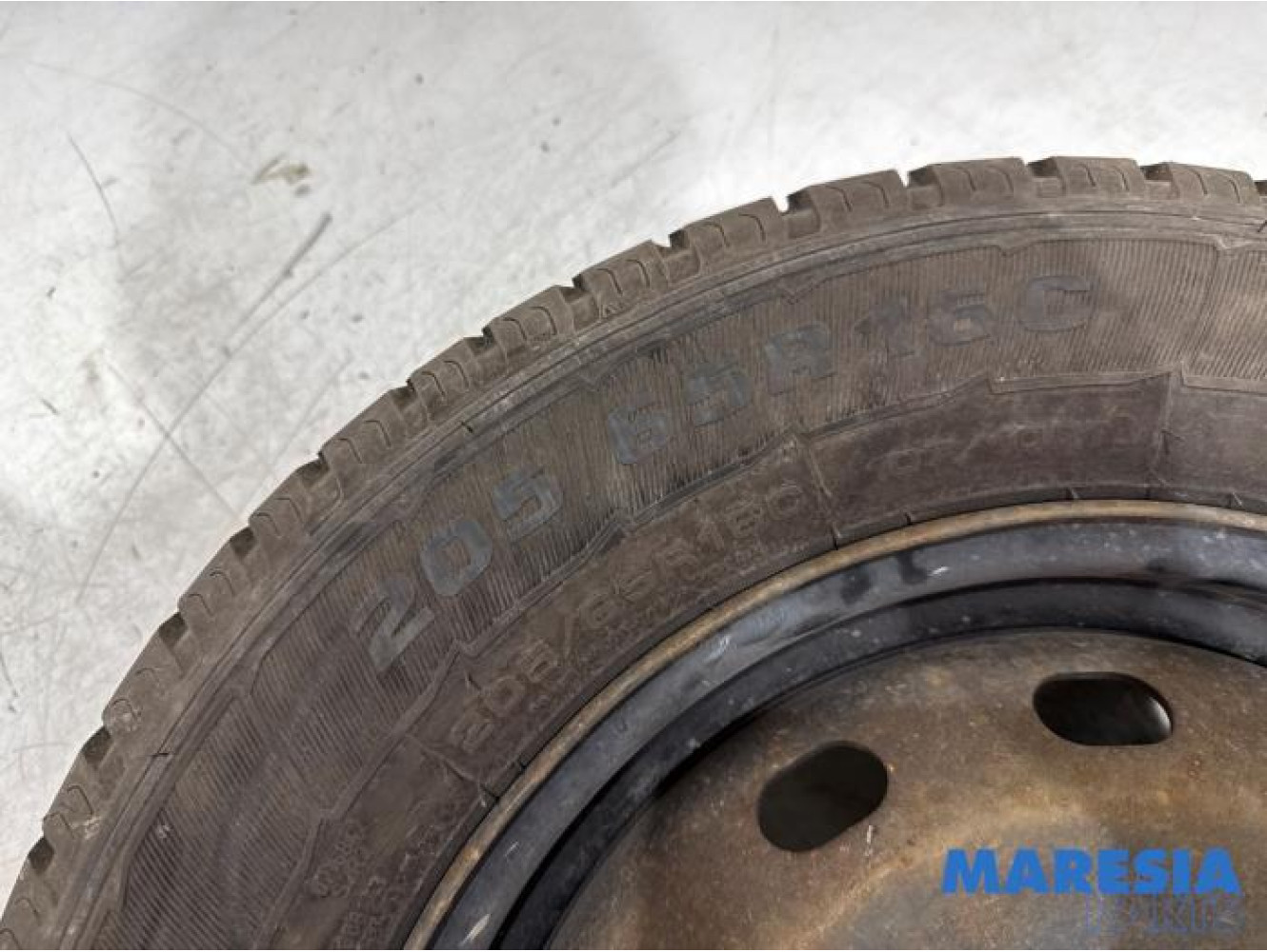 Opel - Vivaro - Spare wheel