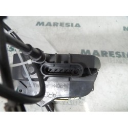 Renault - Megane Scenic - Rear door lock mechanism 4-door, left
