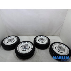 Fiat - 500 - Sportvelgenset + banden