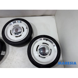 Fiat - 500 - Sportvelgenset + banden
