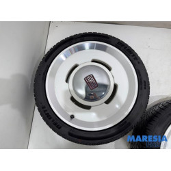 Fiat - 500 - Sportvelgenset + banden
