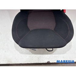 Renault - Clio - Stoel rechts