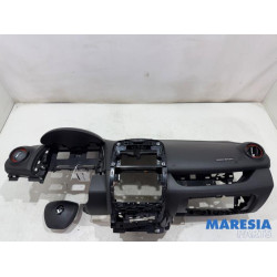 Renault - Clio - Airbag set + dashboard