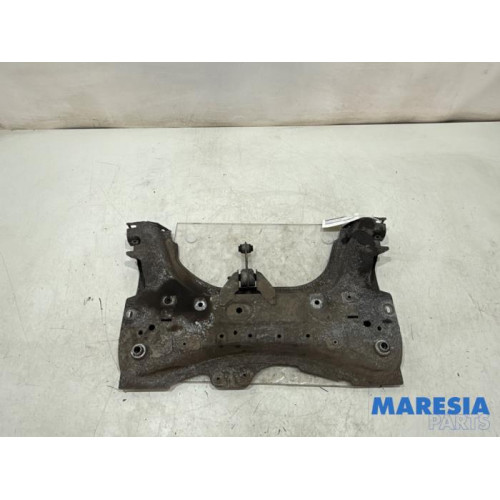 Renault - Clio - Subframe