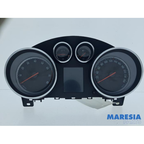 Opel - Astra - Instrumentenbrett