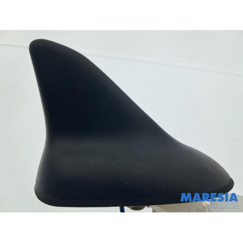 Opel - Astra - Antenna