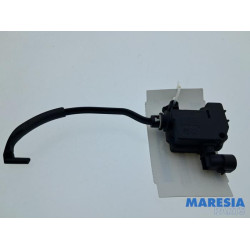 Opel - Astra - Moteur de verrouillage clapet réservoir
