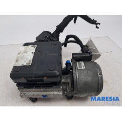 Citroen - C5 - LHM pump (suspension)