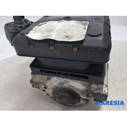 Citroen - C5 - LHM pump (suspension)