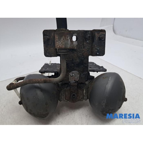 Citroen - C5 - HD controller (suspension)