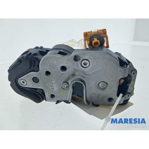 Opel - Astra - Rear door mechanism 4-door, right