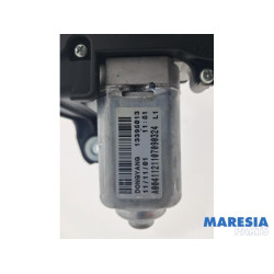 Opel - Astra - Ruitenwissermotor achter