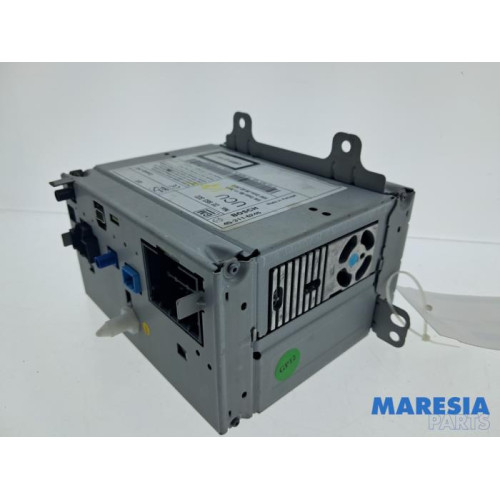 Opel - Astra - Radio CD player