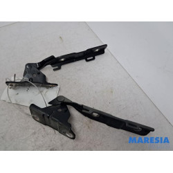 Citroen - C5 - Bonnet Hinge