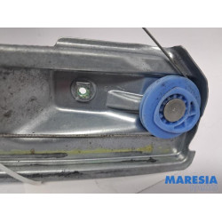 Opel - Astra - Ruitmechaniek 4Deurs links-achter