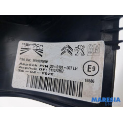 Opel - Combo - Taillight, left