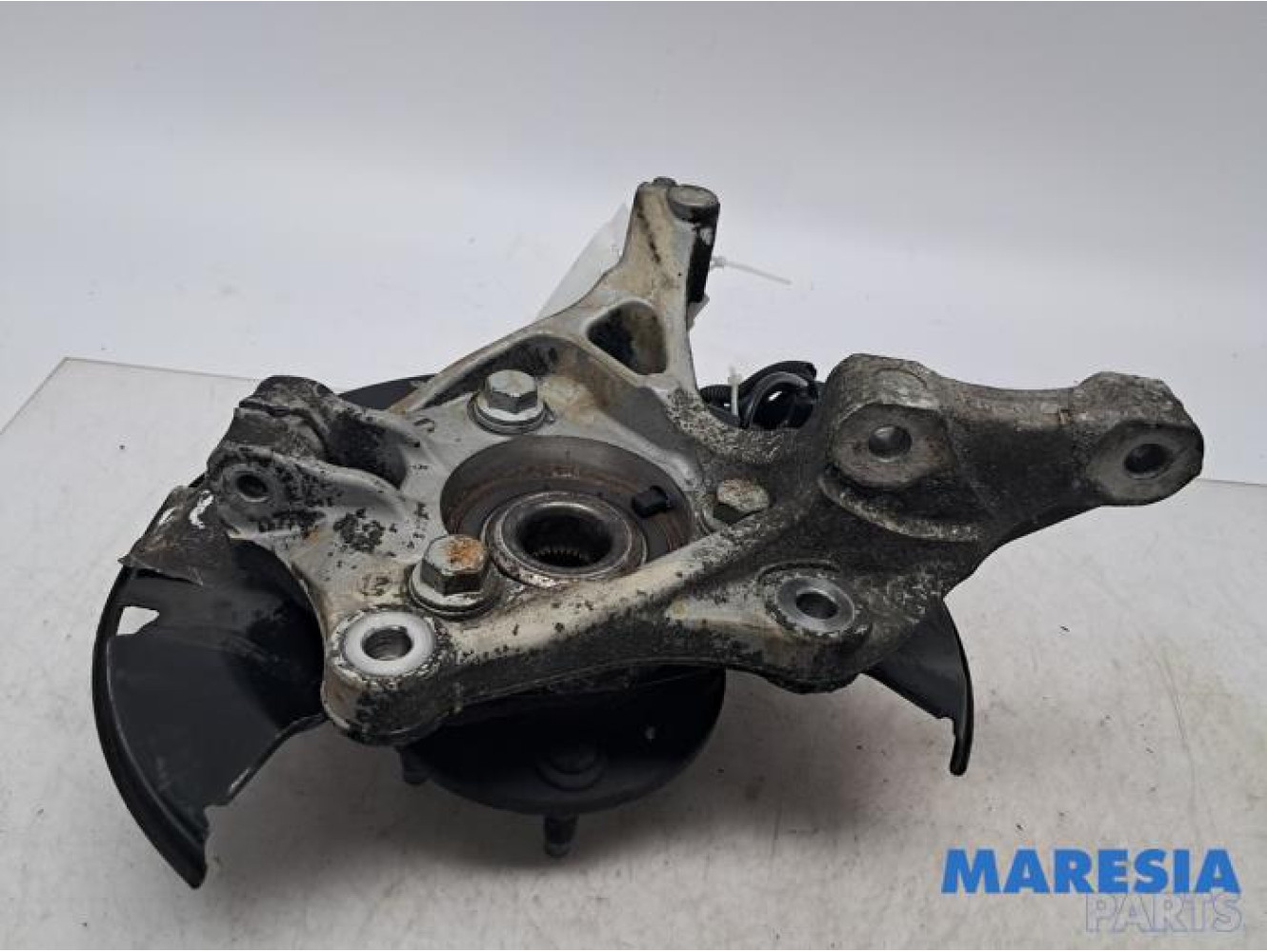 Opel - Astra - Knuckle, front left