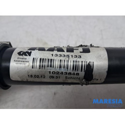 Opel - Astra - Aandrijfas links-voor
