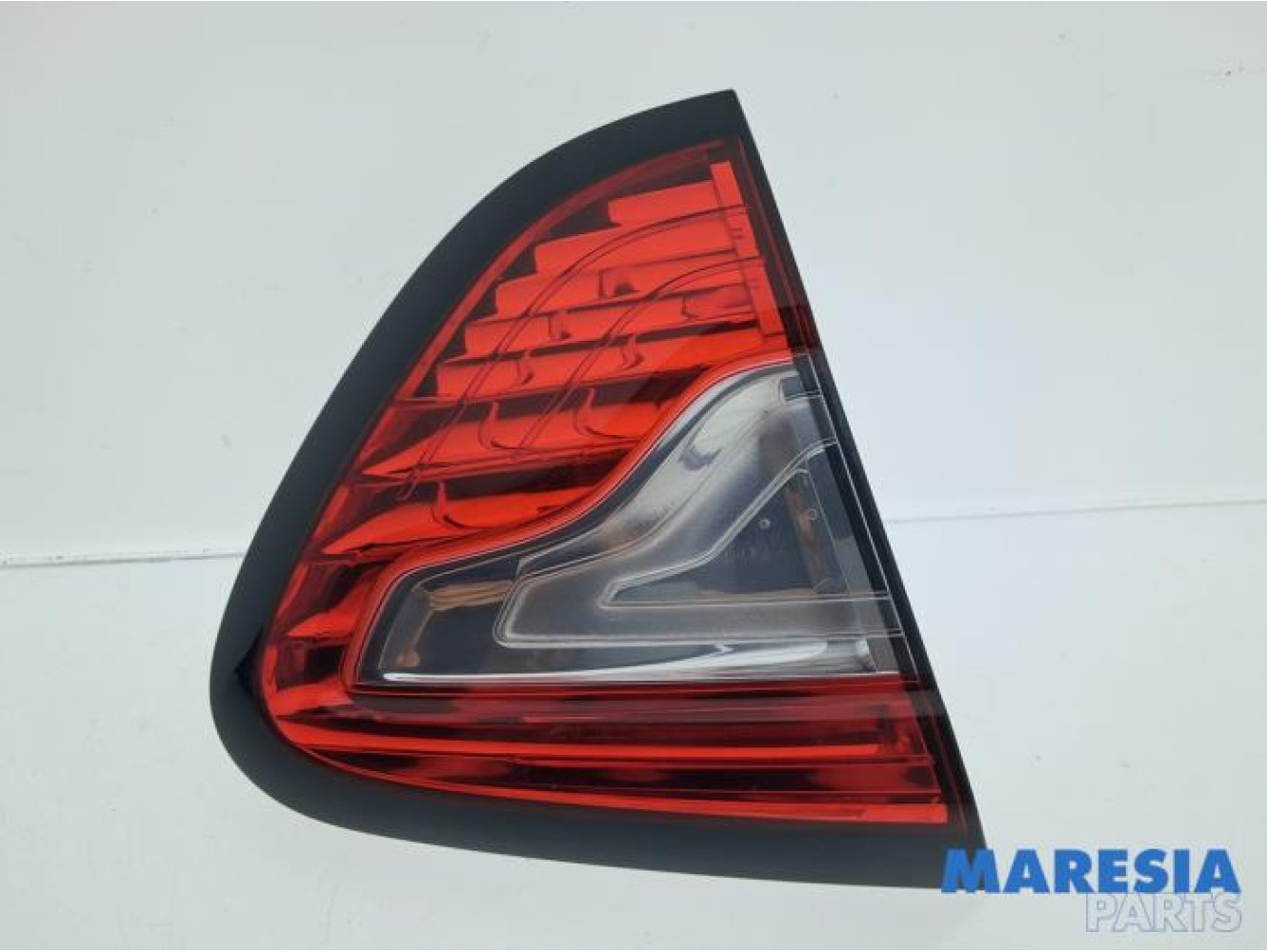 Renault - Captur - Rücklicht links