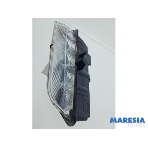 Renault - Captur - Dagrijverlichting links